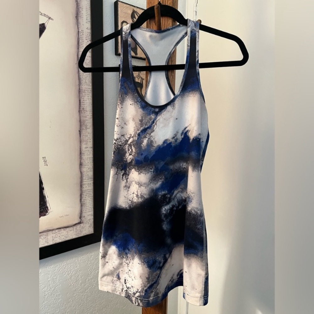 Lululemon tie die work out tank top size 4 - Picture 1 of 4